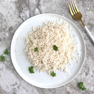 shirataki rice in a white plate